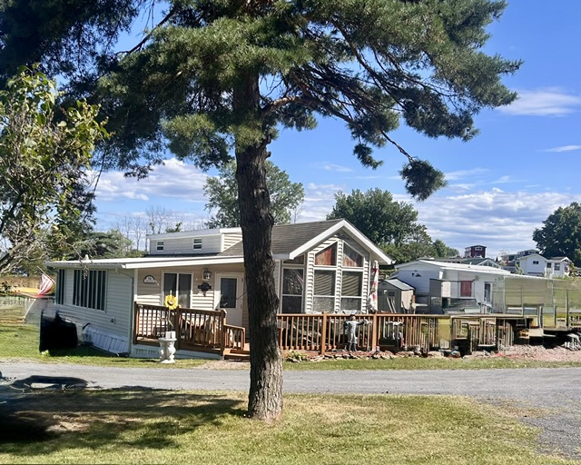 15 Perch Circle